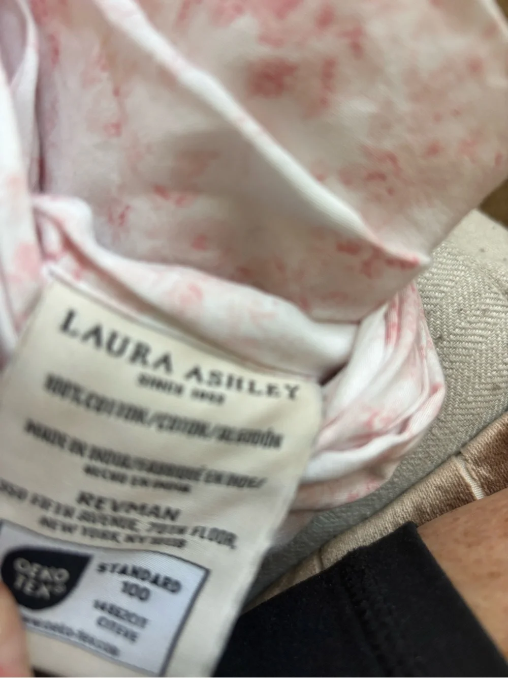 Laura Ashley - Queen Sheet Set, Buttery-Soft Cotton Sateen 2 cases (Bella Pink))